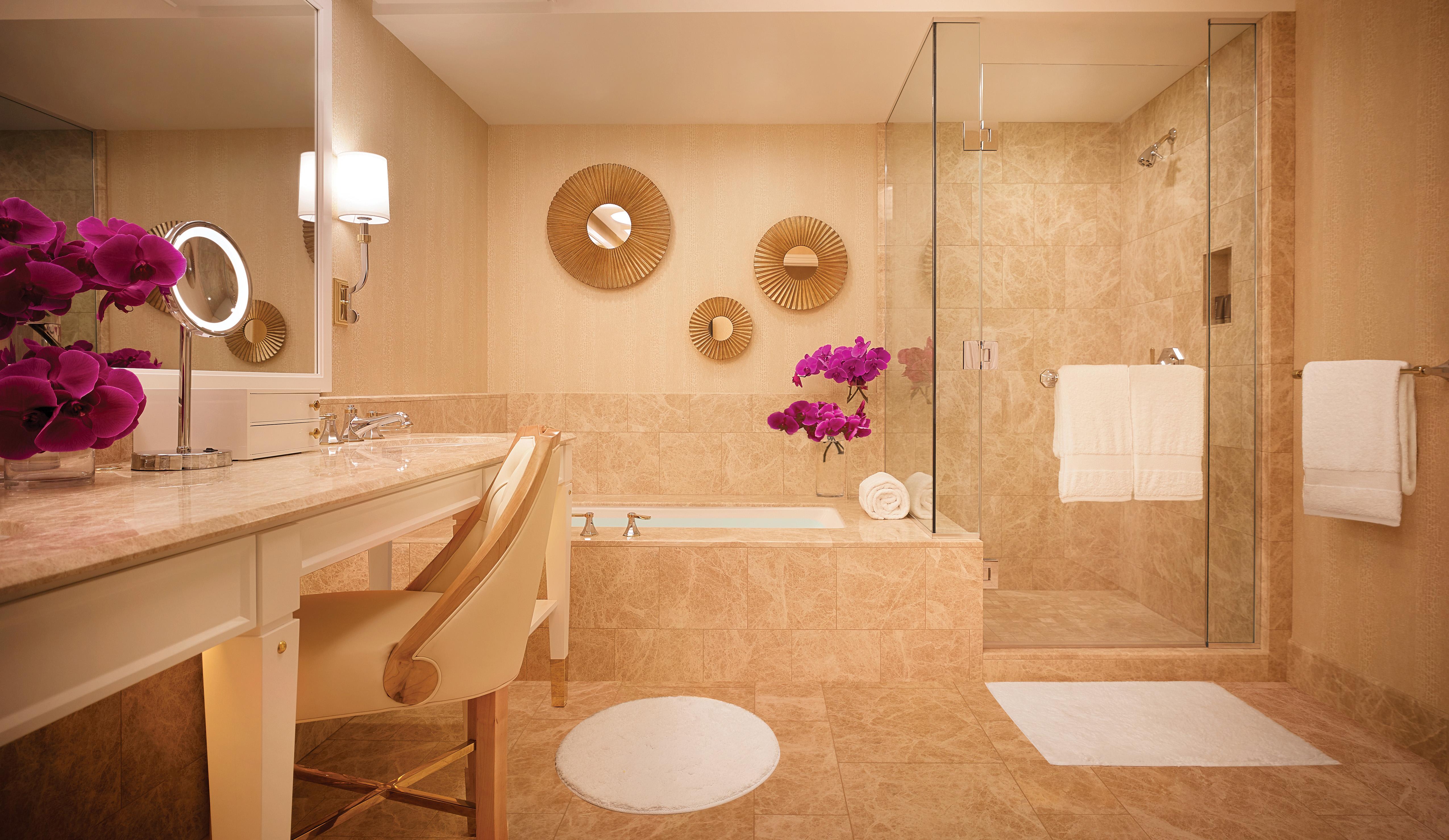 Encore Boston Harbor Everett Kültér fotó A bathroom at Wynn Las Vegas