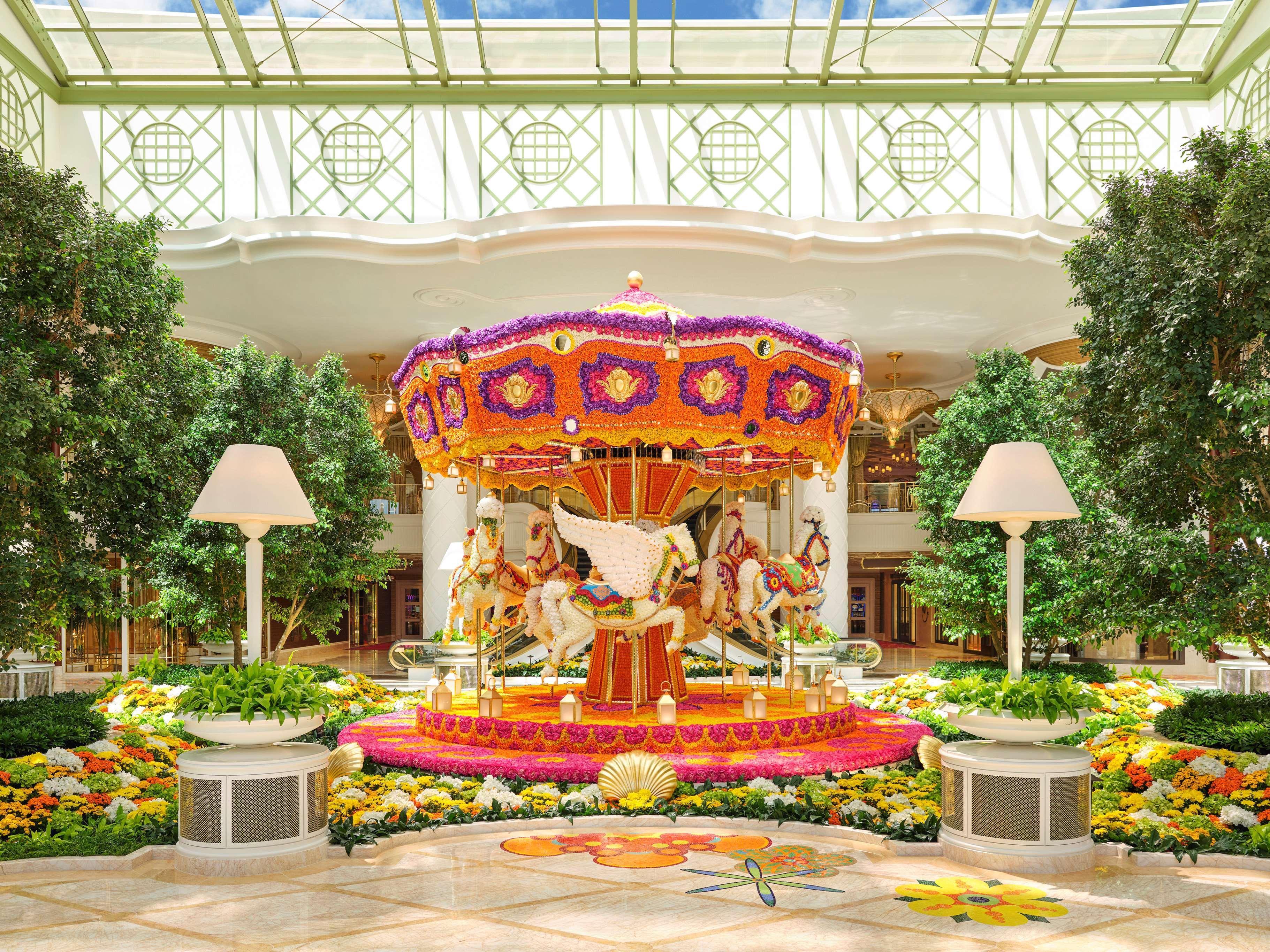 Encore Boston Harbor Everett Kültér fotó The Carousel at Wynn